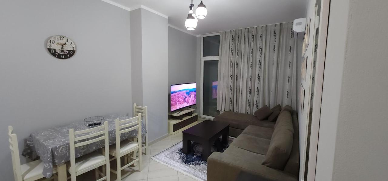Pleasing Place With Free Parking On Site In Tirana Komuna E Parisit Zewnętrze zdjęcie