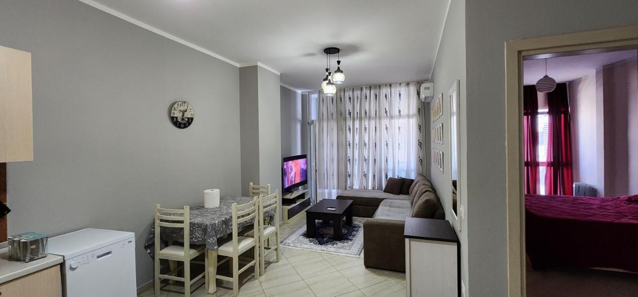 Pleasing Place With Free Parking On Site In Tirana Komuna E Parisit Zewnętrze zdjęcie